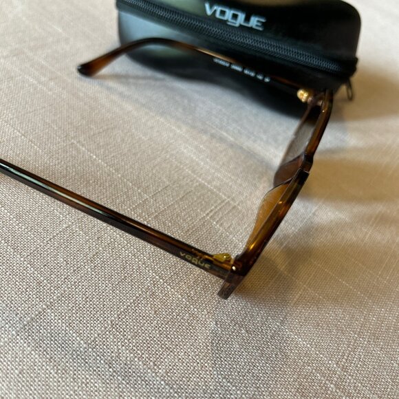 Vogue Sunglasses Octagon Tortoise Shell - Picture 2 of 4
